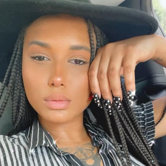 elle_washington
